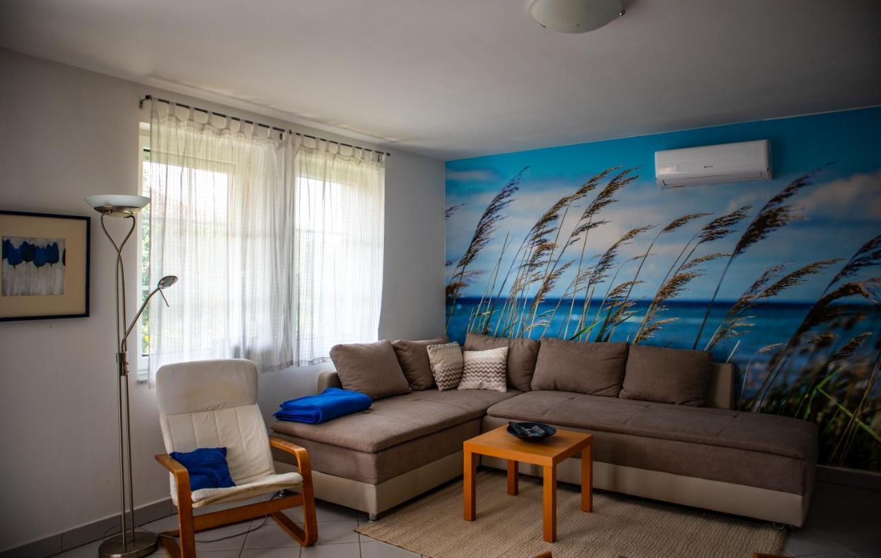 Nefelejcs Apartmanhaz Gyenesdiás المظهر الخارجي الصورة