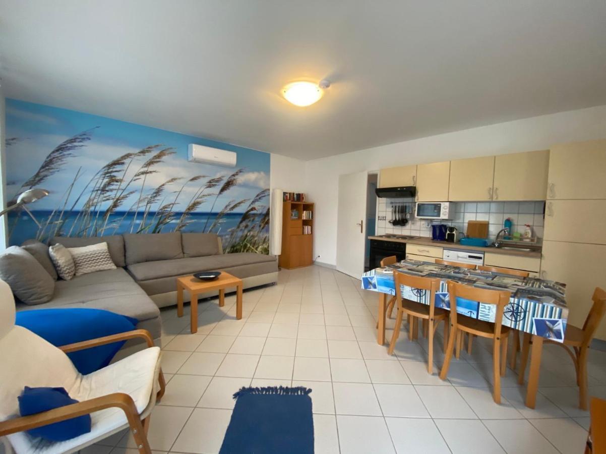 Nefelejcs Apartmanhaz Gyenesdiás المظهر الخارجي الصورة