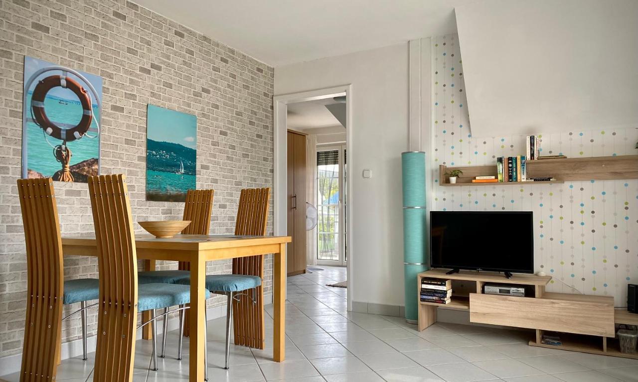 Nefelejcs Apartmanhaz Gyenesdiás المظهر الخارجي الصورة